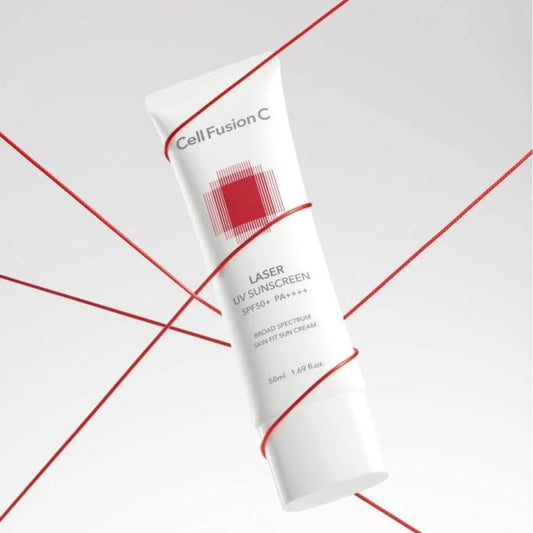 Cell Fusion C Laser UV Sunscreen SPF50+ PA++++ 50ml – Doppelbild: links weiße Tube mit rotem Akzent, rechts Umkarton