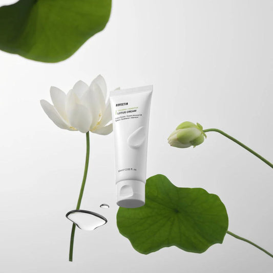 Rovectin Calming Lotus Cream 60ml – weiße Tube vor geteiltem Hintergrund mit Tag- und Nachtstimmung