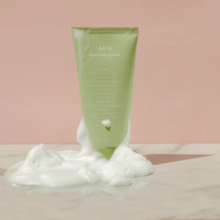 Akne-Reiniger mit Herzblatt-Schaum | Wonder Skin