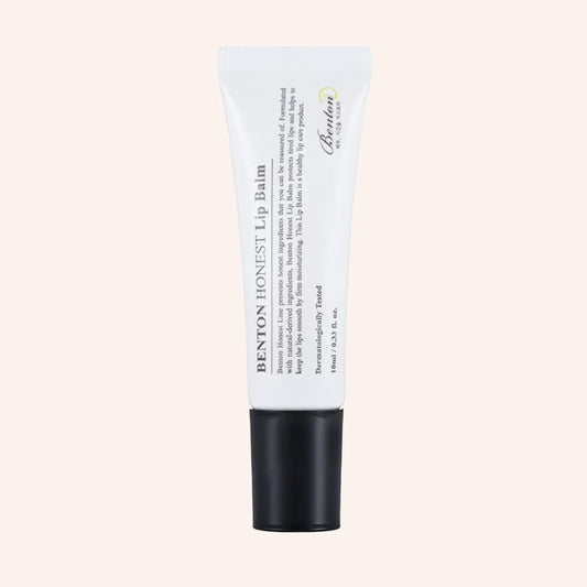 Benton Honest Lip Balm 10ml – weiße Tube mit schwarzer Schrift auf schwarzem Grund