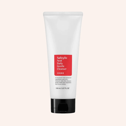 COSRX Salicylic Acid Daily Gentle Cleanser 150ml – weiße Tube mit roter Kappe und roter Schrift, kontrastreich vor Schwarz