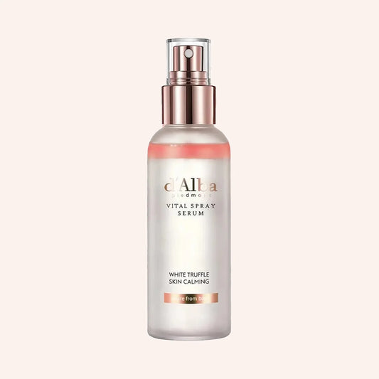 d'Alba White Truffle Vital Spray Serum 100ml – weiße Sprühflasche mit Metallkappe vor schwarzem Hintergrund