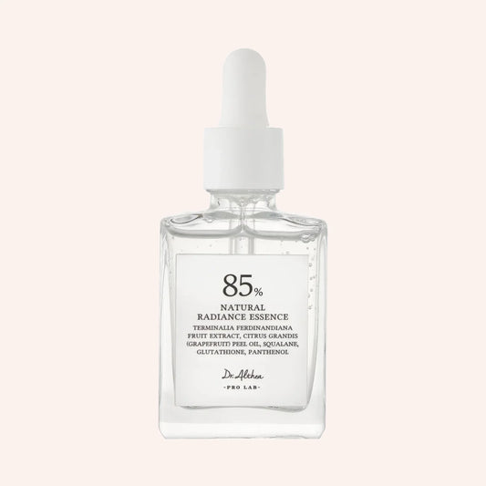 Dr. Althea Natural Radiance Essence 30ml – weiße Pipettenflasche mit Tropfen-Design und Kunststoffkappe, aufrecht