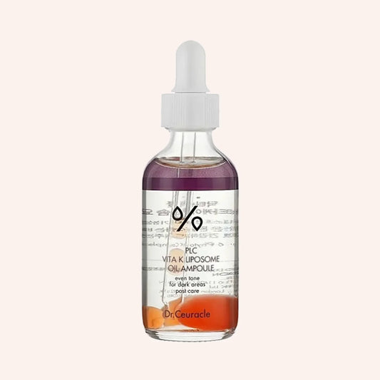 Dr. Ceuracle PLC Vita Liposome Oil Ampoule 50ml – klare Pipettenflasche auf blauem Hintergrund