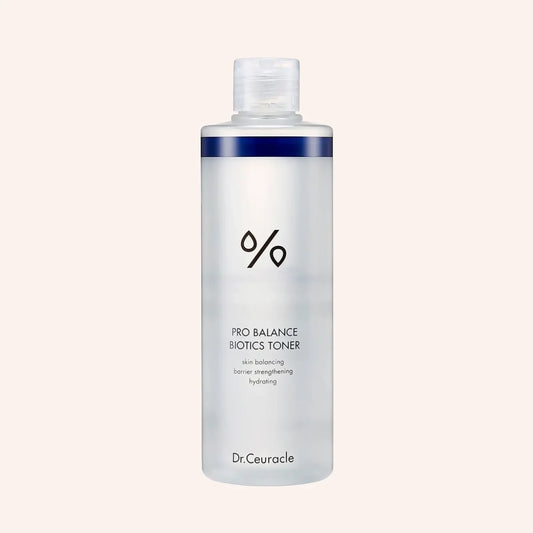 Dr. Ceuracle Pro Balance Biotics Toner 300ml – Flasche mit weiß-blauem Farbverlauf vor schwarzem Hintergrund