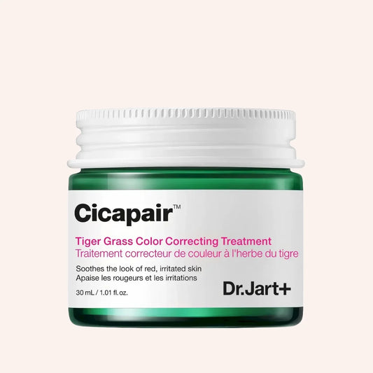Dr.Jart+ Cicapair™ Tiger Grass Color Correcting Treatment 50ml – Tube mit rötlichem Inhalt vor schwarzem Grund