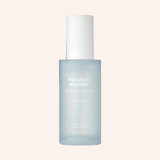 Haruharu Wonder Black Rice Hyaluronic Essence 50ml – weiße Flasche mit klarem Inhalt
