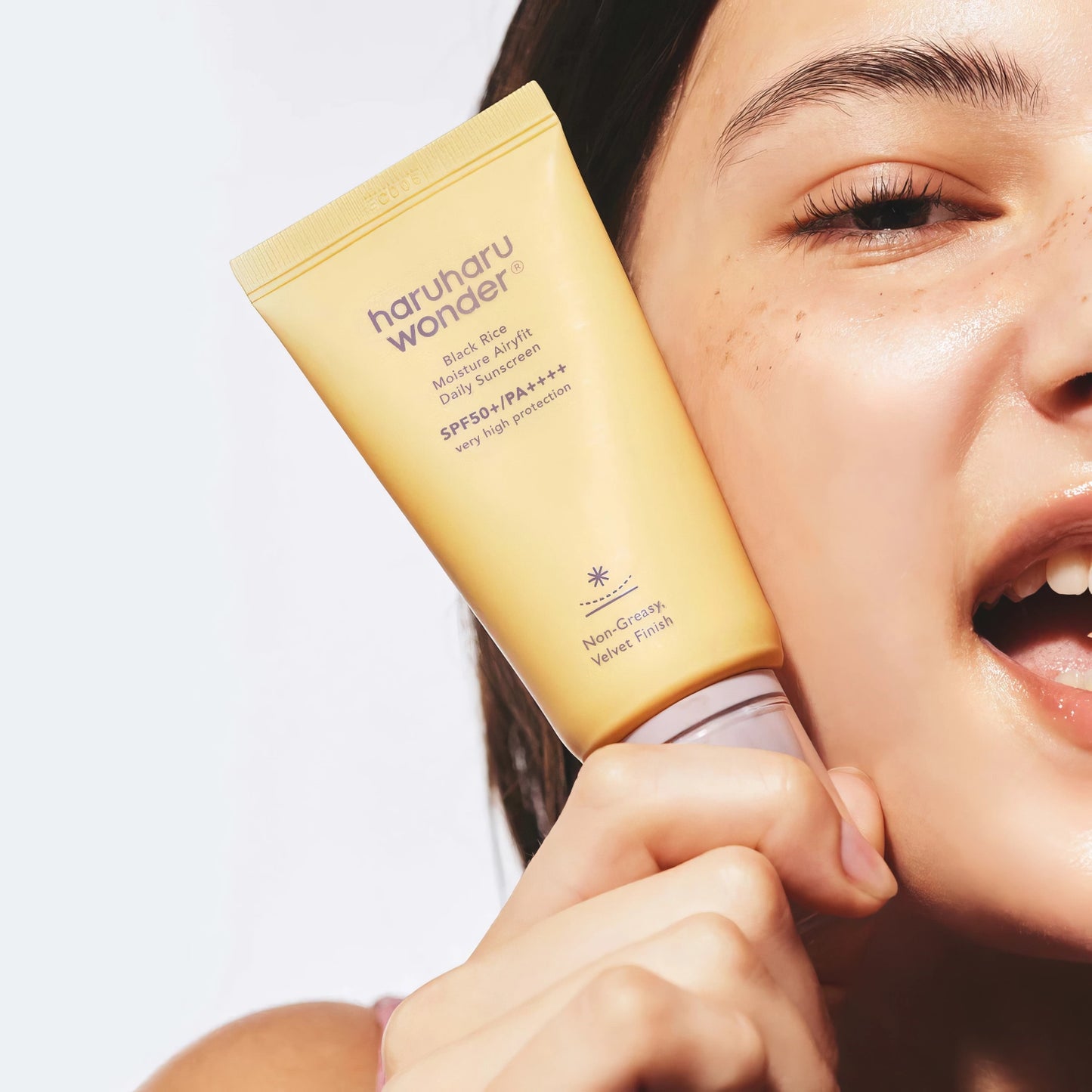 Haruharu Wonder - Black Rice Moisture Airyfit Daily Sunscreen SPF50+/PA++++ - 50ml-Wonder Skin