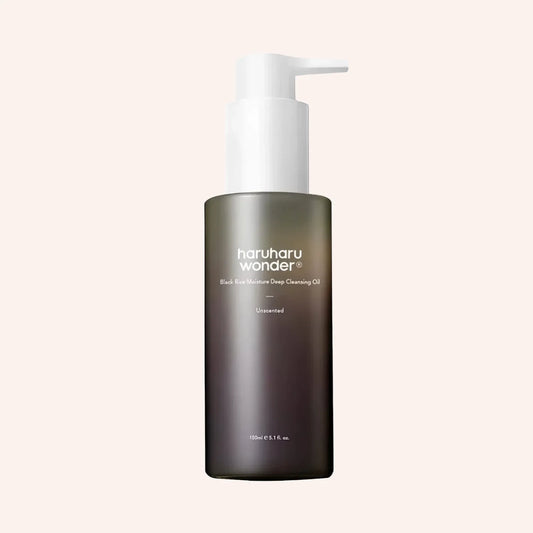 Haruharu Wonder Black Rice Moisture Deep Cleansing Oil 150ml – Pumpflasche mit dunklem Öl, klar, auf dunklem Grund