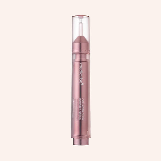 Medicube Collagen Glow Booster Serum 15ml – zylindrischer Behälter mit rosa Kappe und Pinsel, auf Weiß