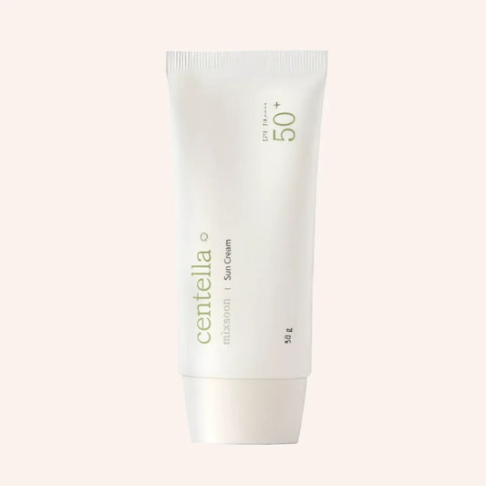 Mixsoon Centella Sun Cream SPF50+/PA++++ 50g – weiße Tube leicht schräg vor dunklem Hintergrund