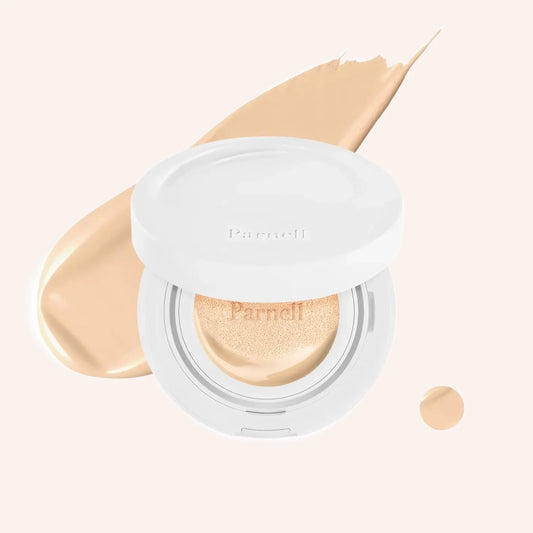 Parnell Cicamanu Serum Cushion #21N Rosy 15g – kleine klare Dose mit Deckel, daneben schimmernder Swatch auf dem Handrücken