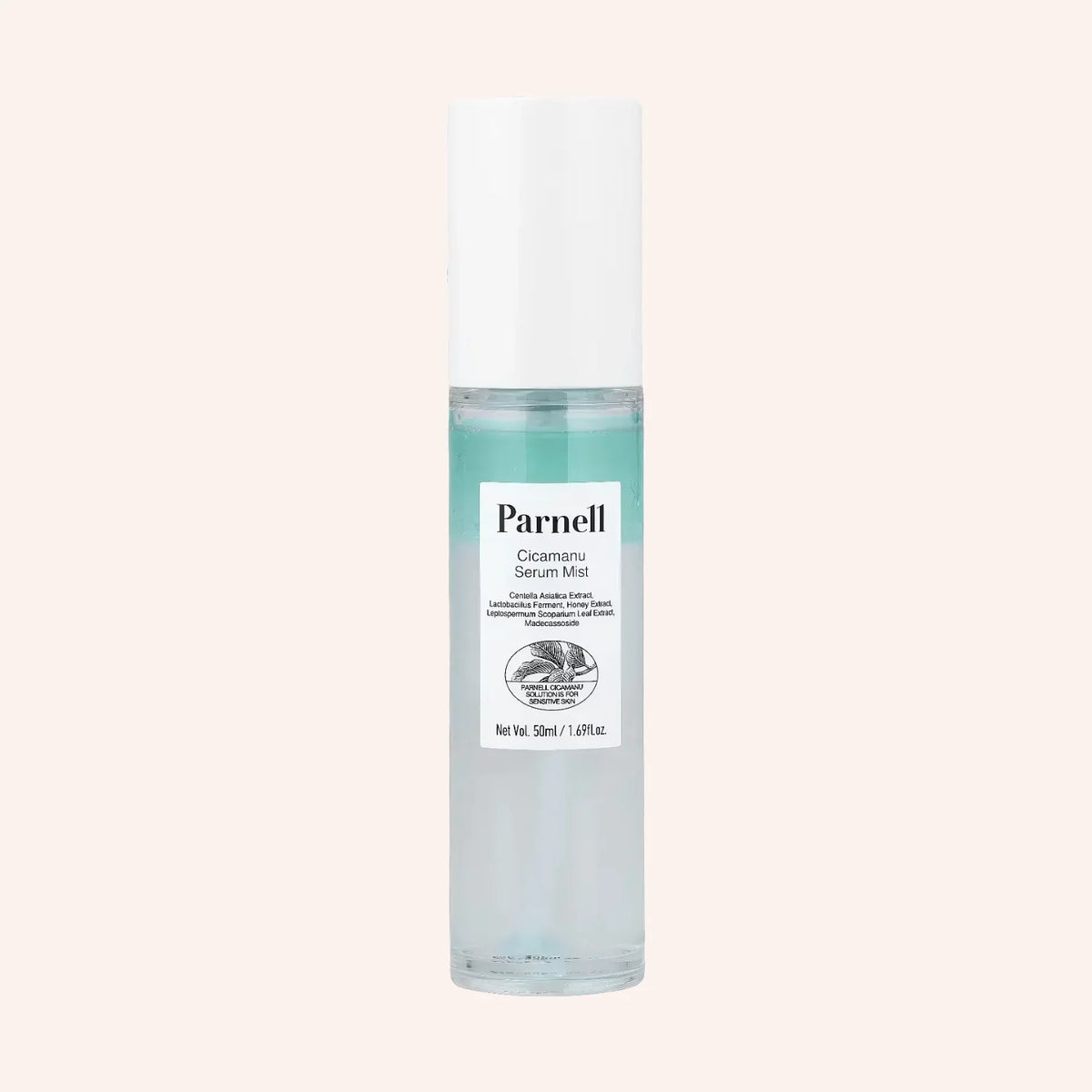 Parnell Cicamanu Serum Mist 50ml – transparente Flasche mit weißer Kappe, aufrecht vor schwarzem Hintergrund