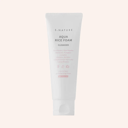 S.Nature Aqua Rice Foam Cleanser 80ml – Weiße Tube mit roter Schrift vor schwarzem Hintergrund