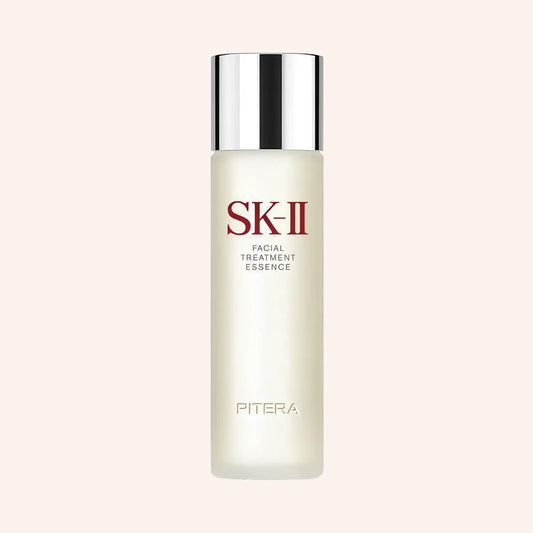SK-II Facial Treatment Essence 230ml – Flasche mit Etikett vor blauem Hintergrund