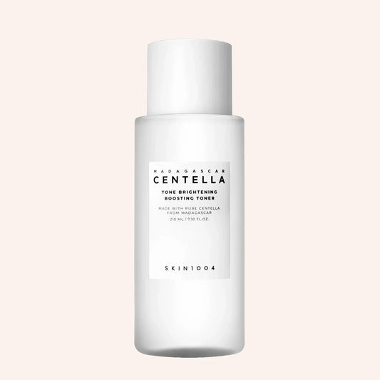 SKIN1004 Madagascar Centella Tone Brightening Boosting Toner 210ml – zylindrische weiße Flasche mit matter Oberfläche