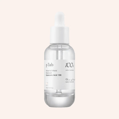 THE PLANT BASE Waterfall Moist Balanced Hyaluronic Acid 100 30ml – klare Flasche mit transparenter Kappe vor Schwarz