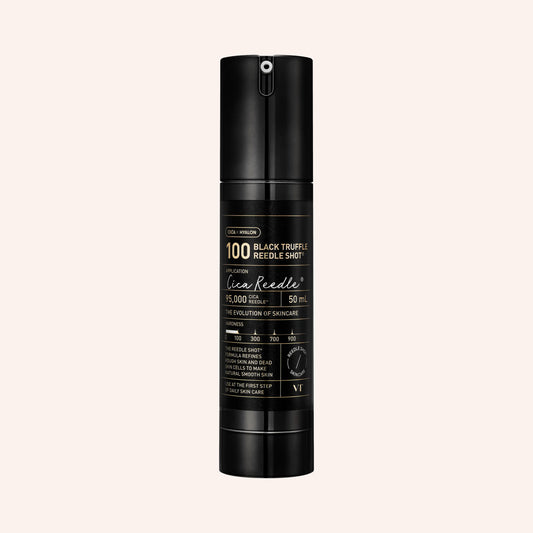 VT Cosmetics Black Truffle Reedle Shot 100 50ml – schwarze Flasche mit weißer Kappe im Fokus