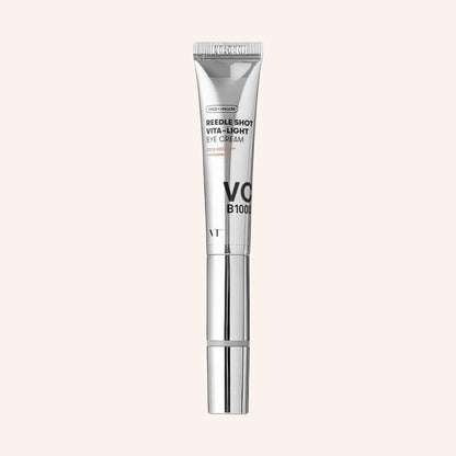 VT Reedle Shot Vita-Light Eyecream 15ml – weiße Tube mit Applikator frontal